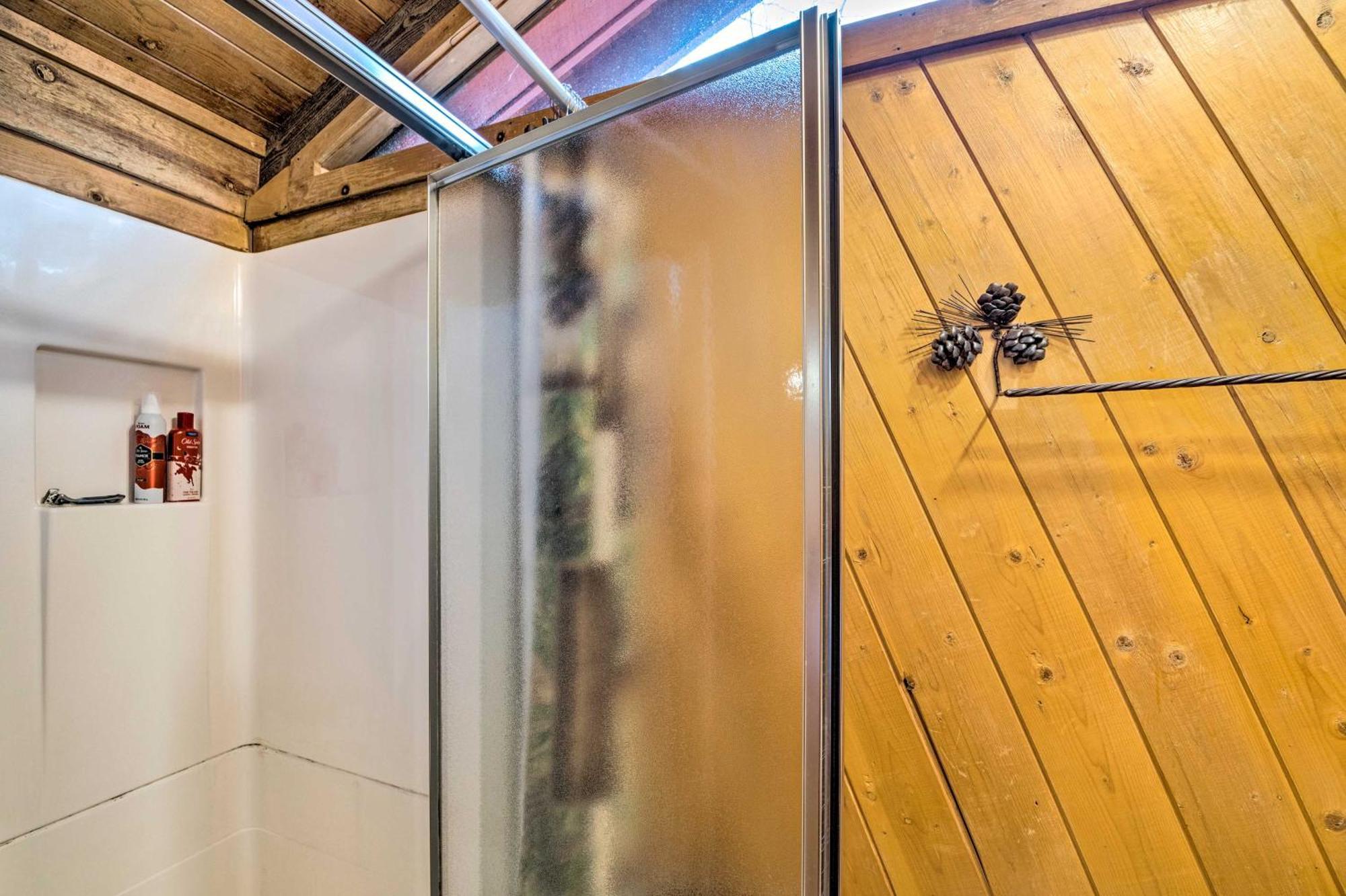 Unique Bear Country Cabin In Ruidoso With Hot Tub! Eksteriør billede