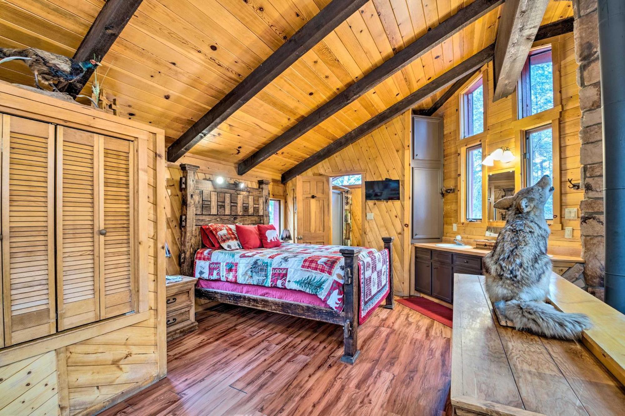 Unique Bear Country Cabin In Ruidoso With Hot Tub! Eksteriør billede